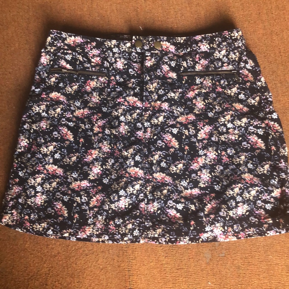 Corduroy floral print skirt